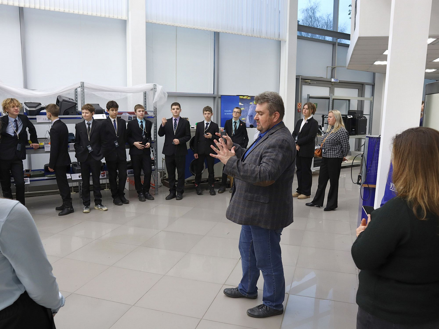 Фолипласт приобщает школьников к современным технологиям
